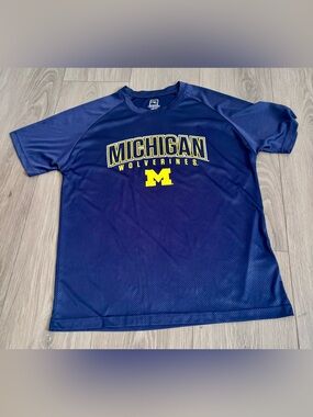 Pro Edge Michigan Wolverines Navy and Yellow Athletic Shirt